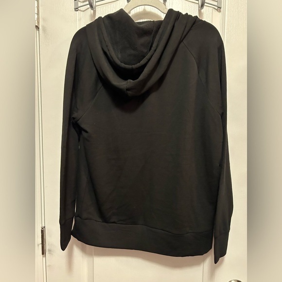 Eddie Bauer Women’s Black Hoodie with Drawstring
Soft Fabric Relaxed Fit medium - Picture 3 of 13